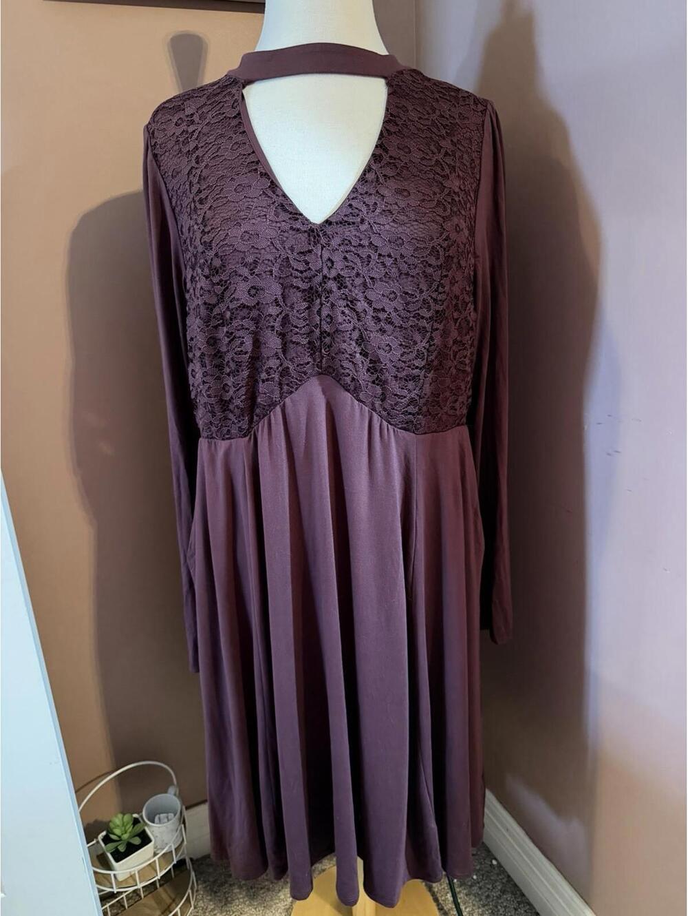 Torrid Sassafras Super Soft Lace Bodice Mock Neck Skater Dress Womens 1X 14/16
